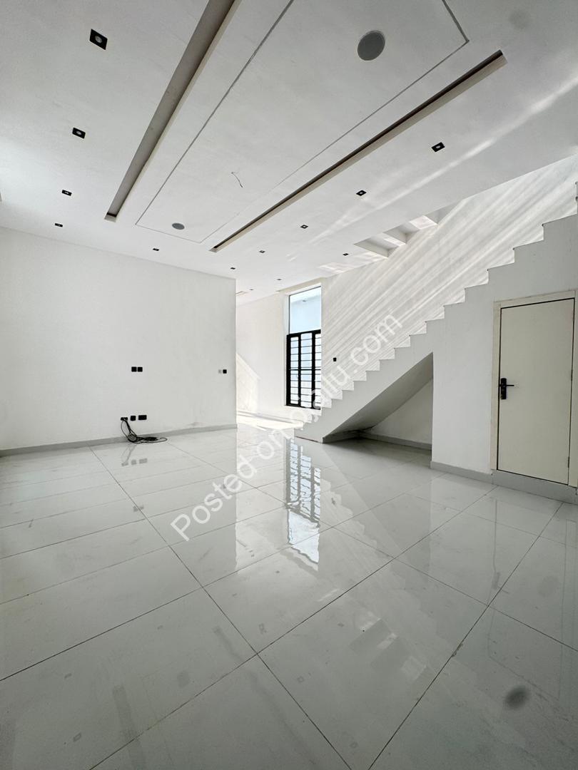 Sangotedo’s Finest: 4-Bed Duplex with BQ & Luxury Estate Living