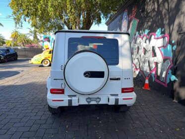 Luxury Lexus ES 300H: Drive Home Today