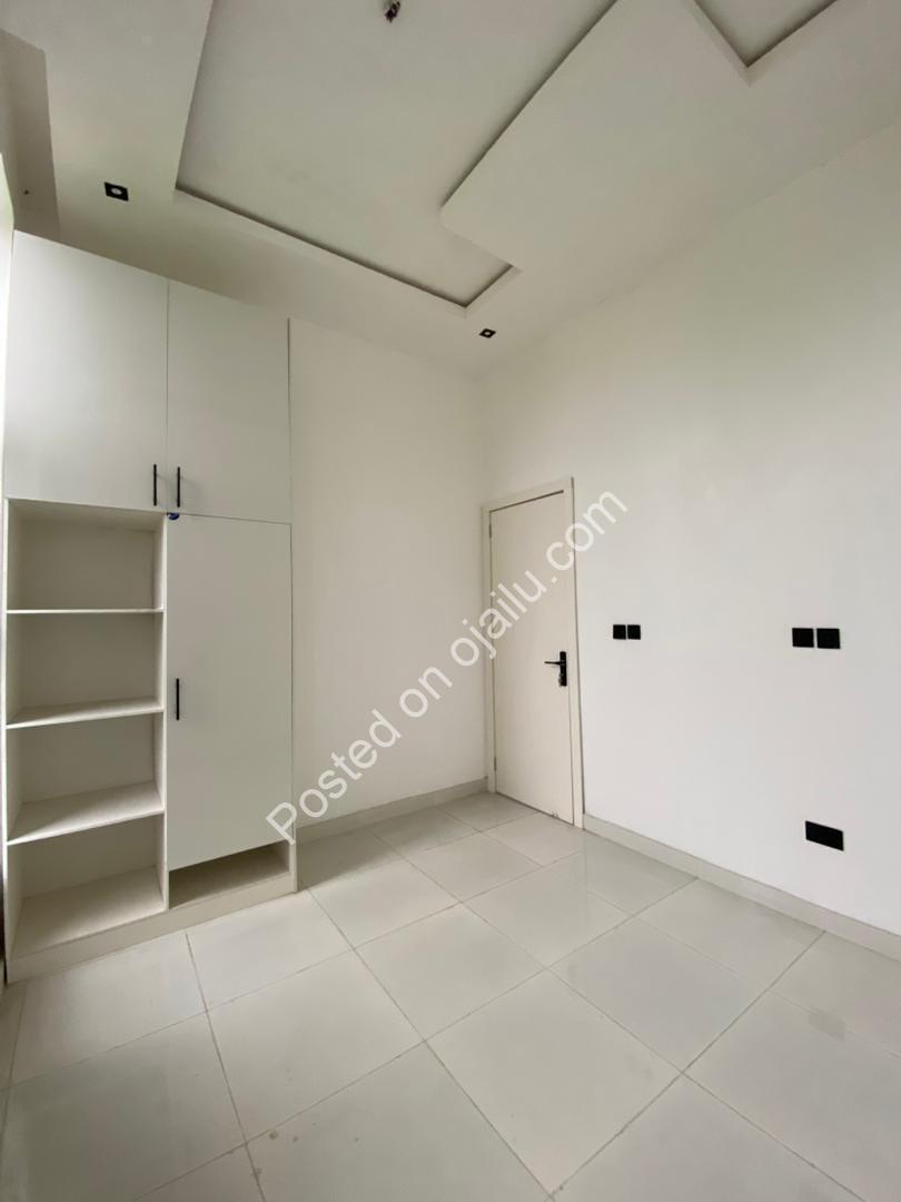 Sangotedo Serenity: 4-Bed Ensuite Duplex with BQ