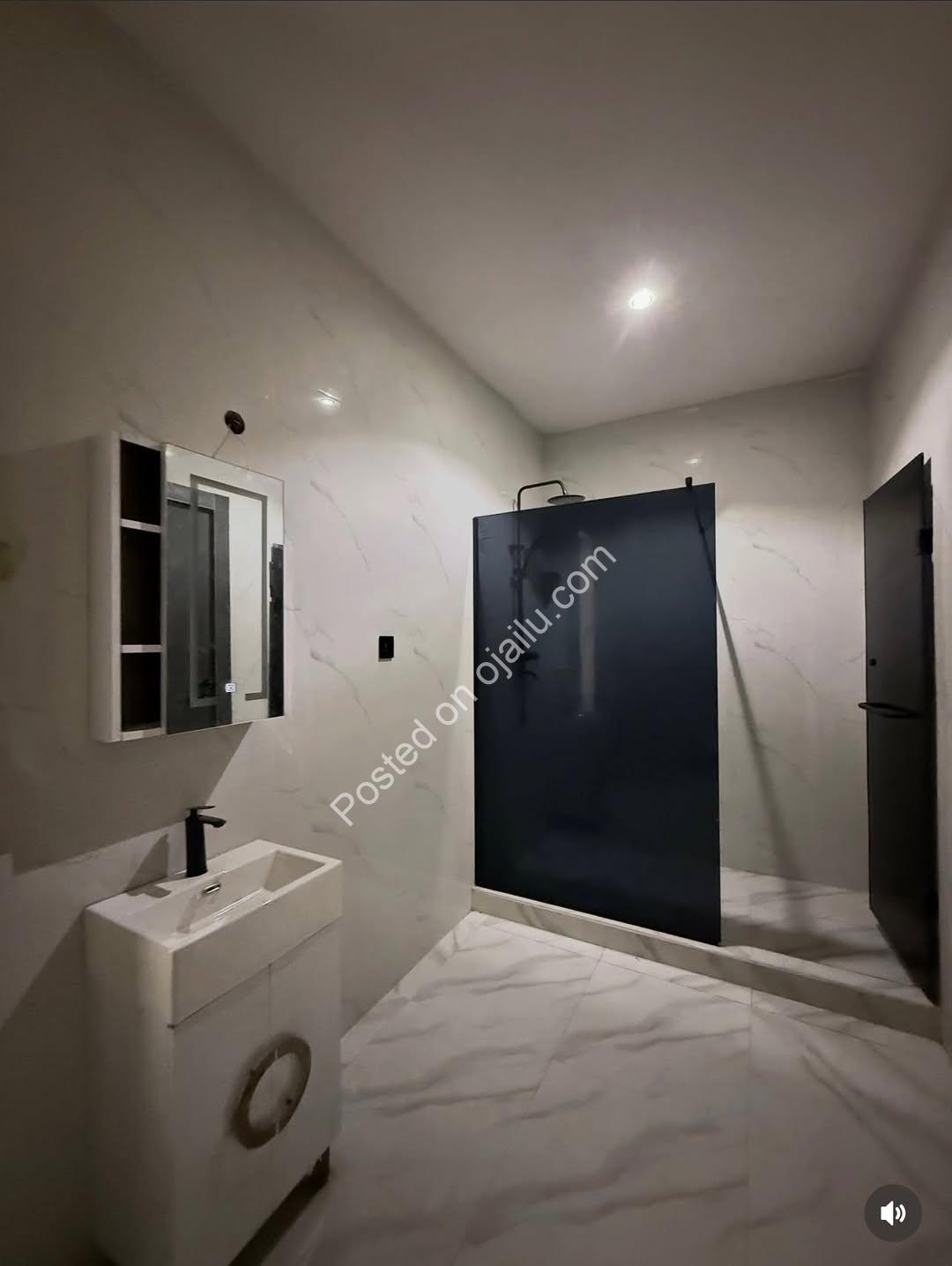 5-Bedroom Modern Oasis in Lekki’s Secure Estate