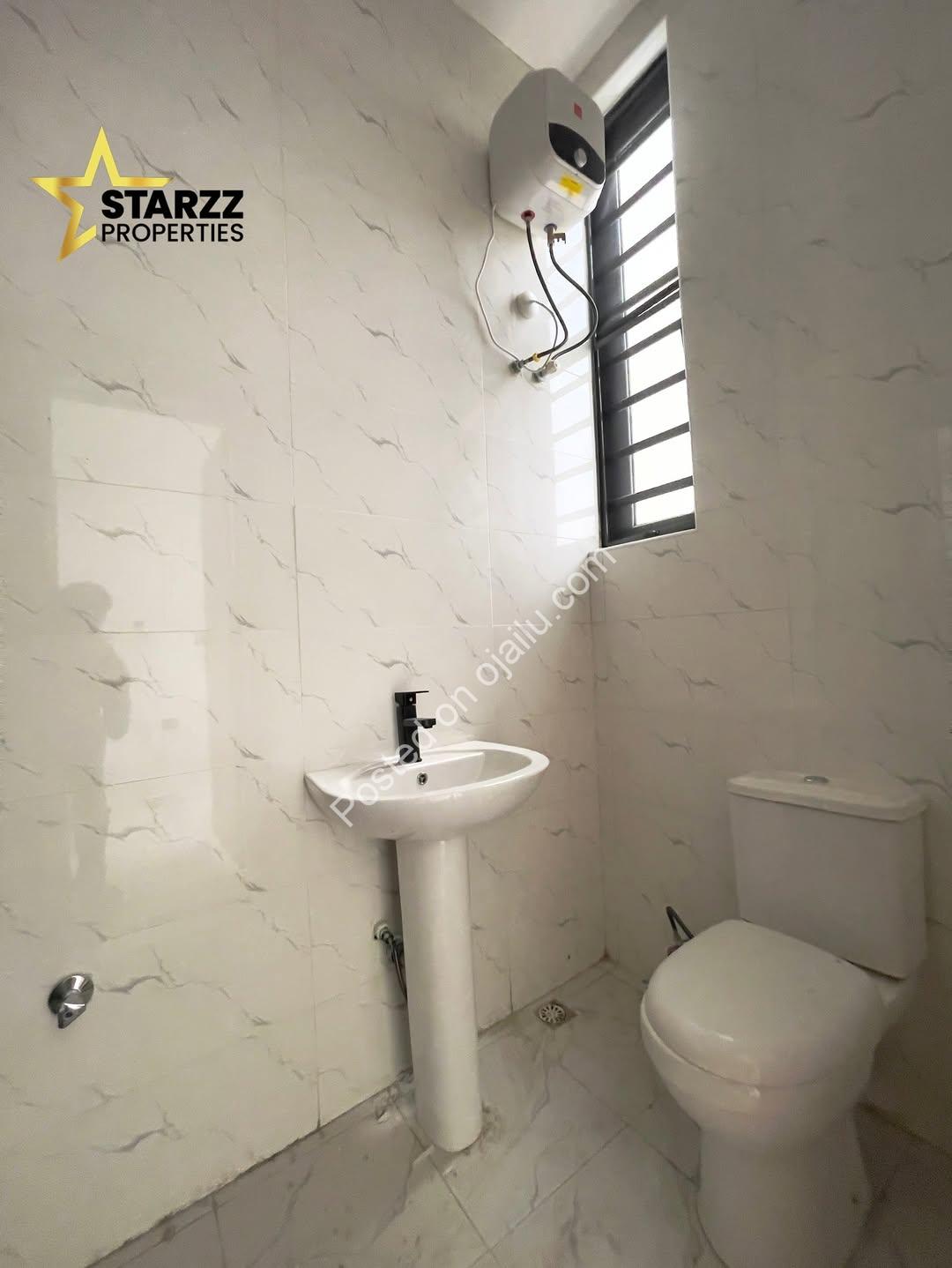 Lekki’s Ultimate 2-Bedroom Sanctuary with Pool & Gym