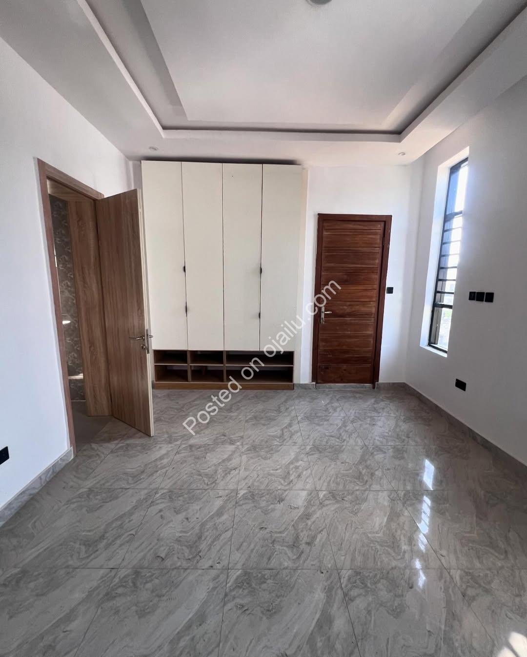 Ikota Gem: 2-Bed Ensuite Haven, 140M