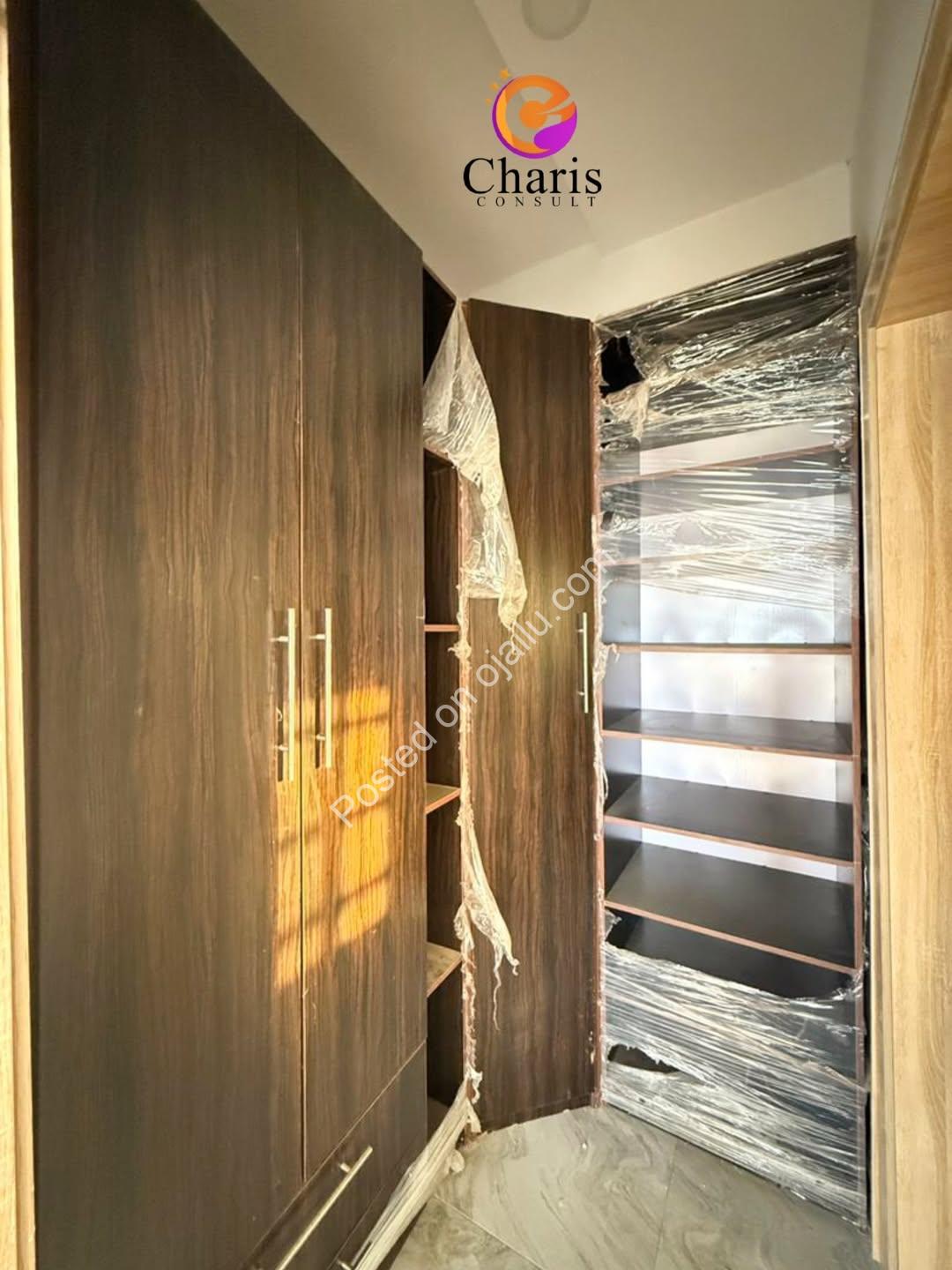 Grand 5-Bed Duplex with BQ in Prime Ibadan Estate