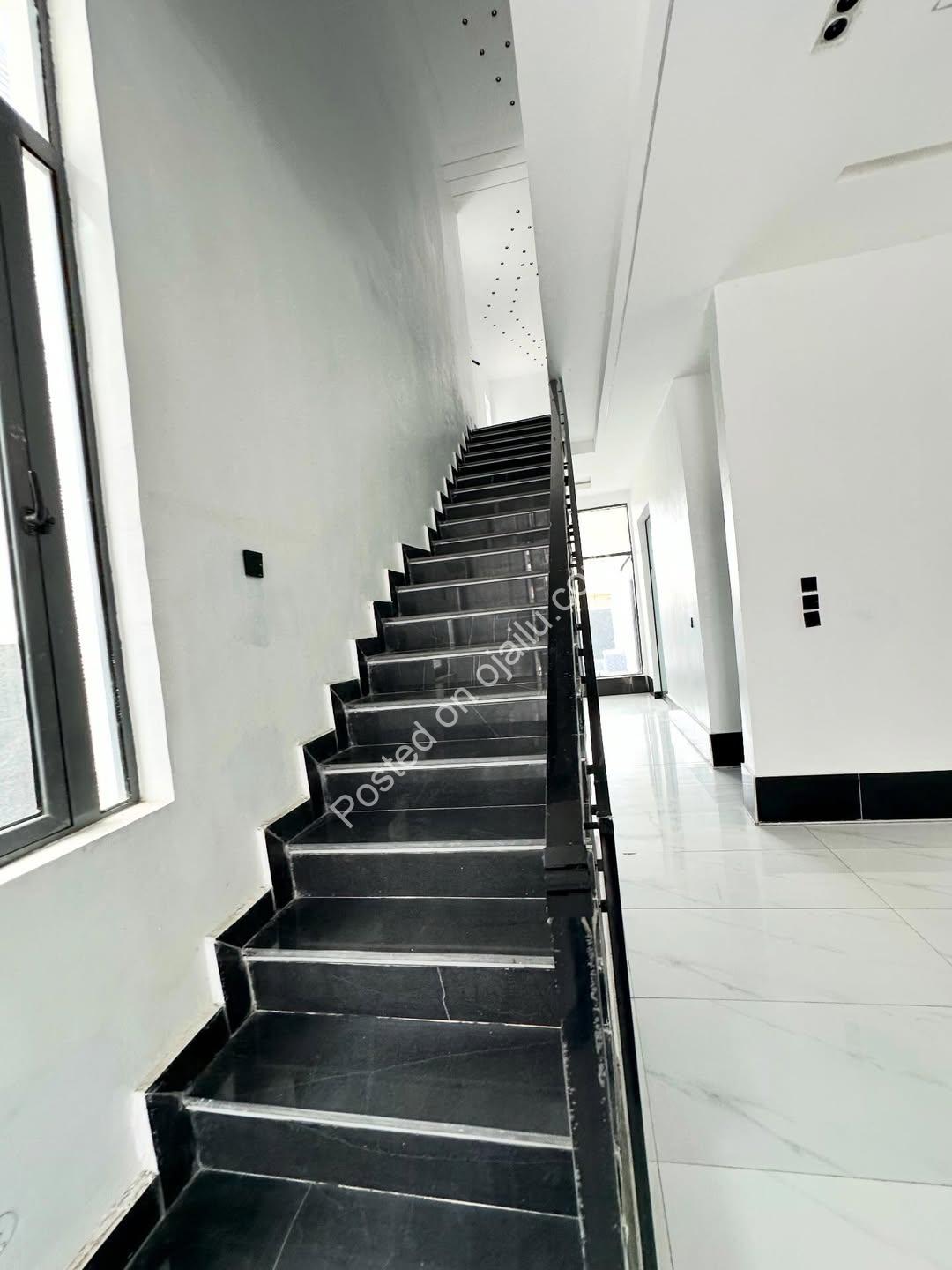 Sangotedo’s Newest 5-Bedroom Haven with Pool