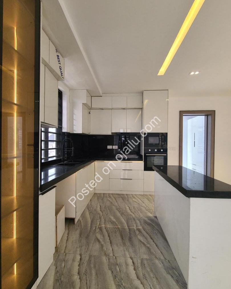 Sleek Agungi Gem with Pool & Gym