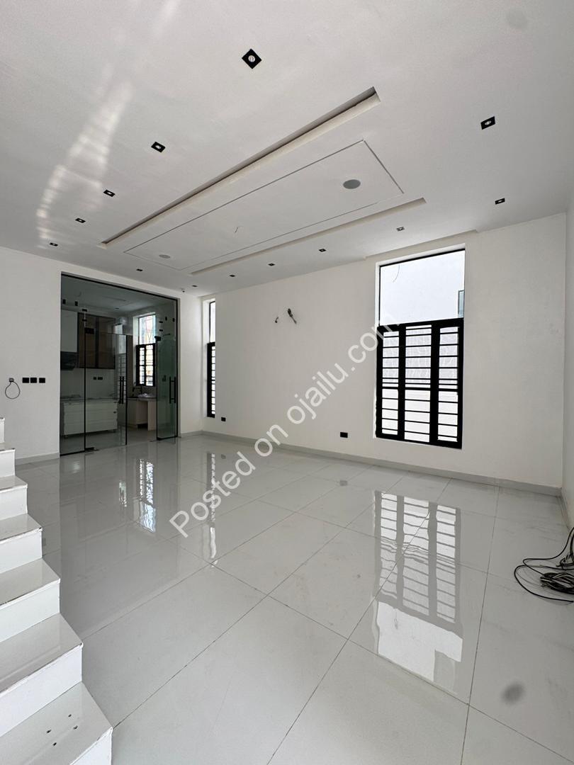 Sangotedo’s Finest: 4-Bed Duplex with BQ & Luxury Estate Living