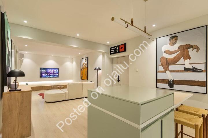 Luxury 2-Bed with Gym & 24/7 Power in Lekki