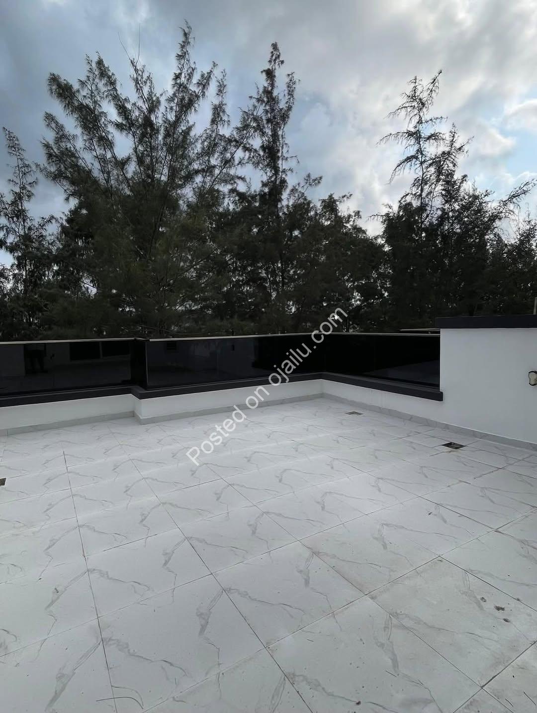 Lekki’s Ultimate Smart Home with Pool & Rooftop