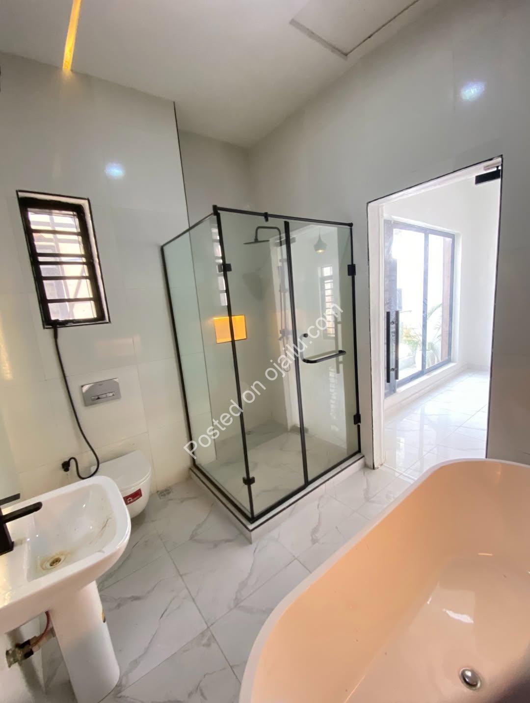 Serene 4-Bedroom Duplex with BQ in Prime Lagos