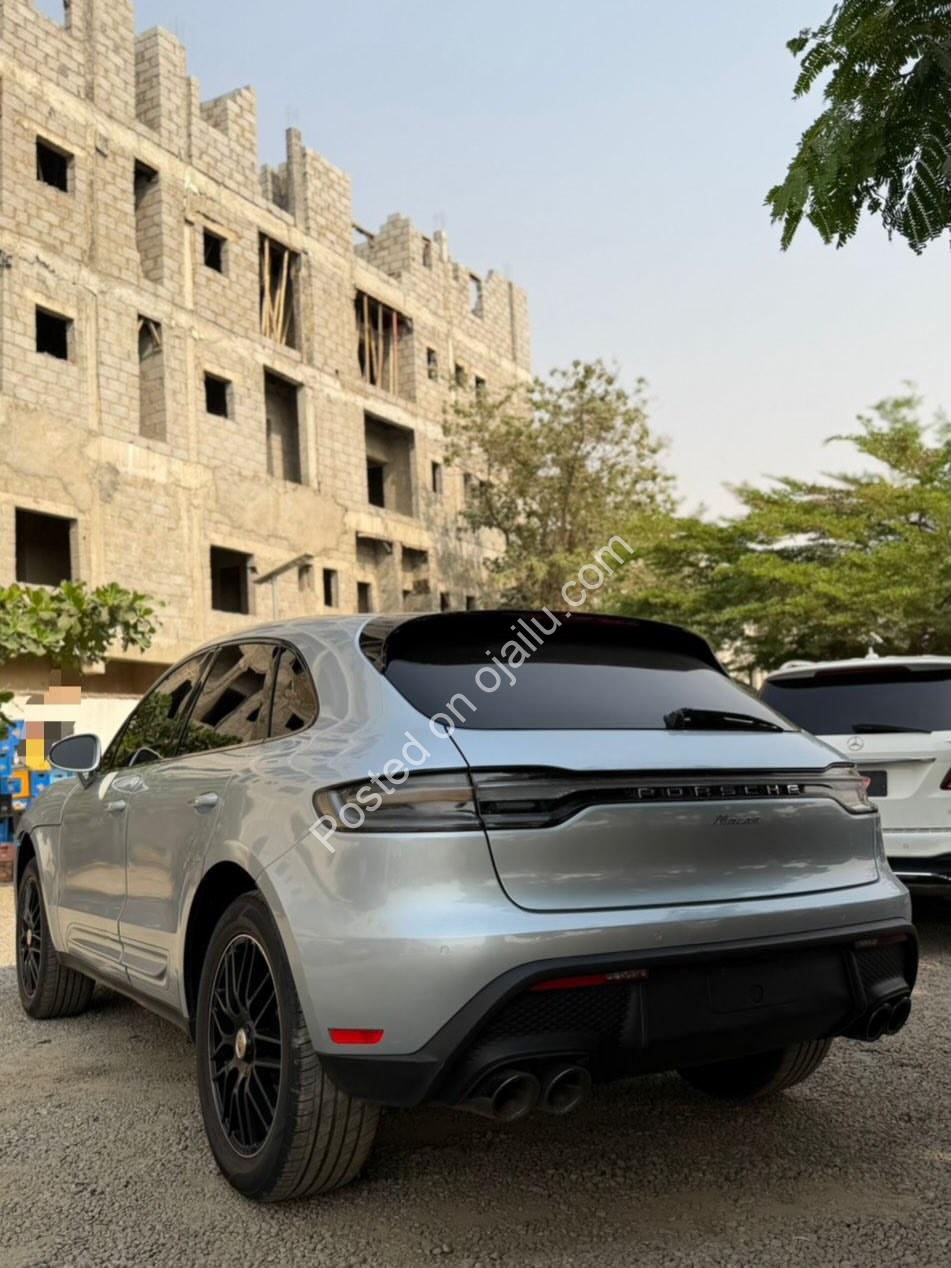 2023 Porsche Macan: Lightning PDK, Turbocharged Thrills