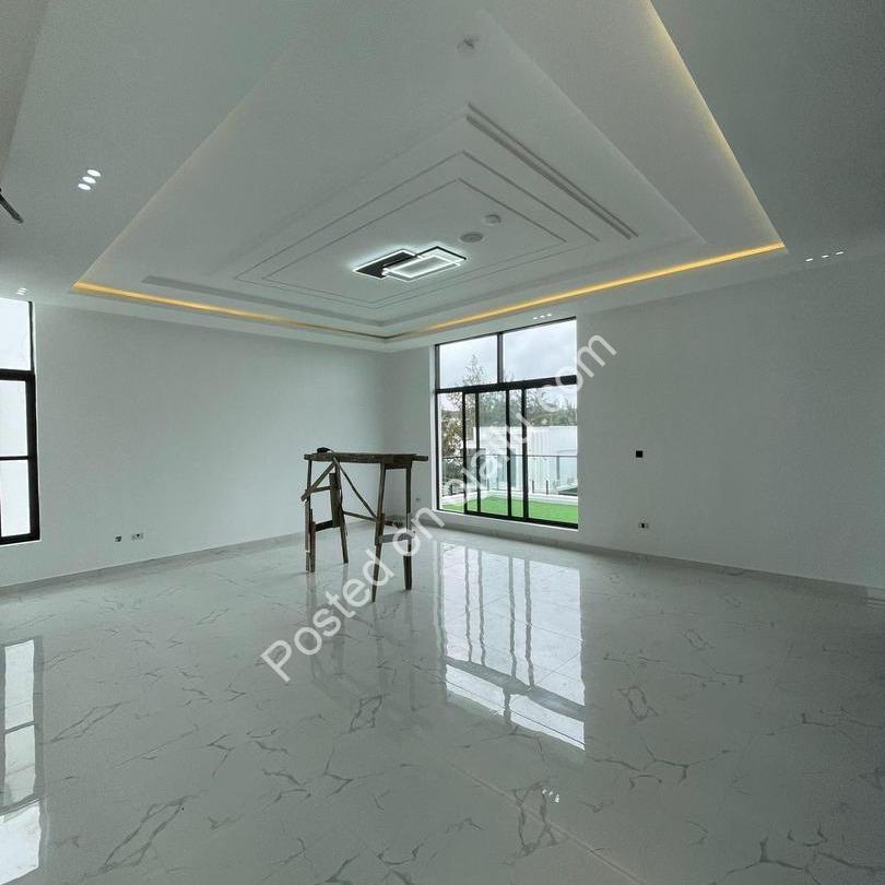 Exquisite 5-Bed Lekki Duplex with Cinema & Pool