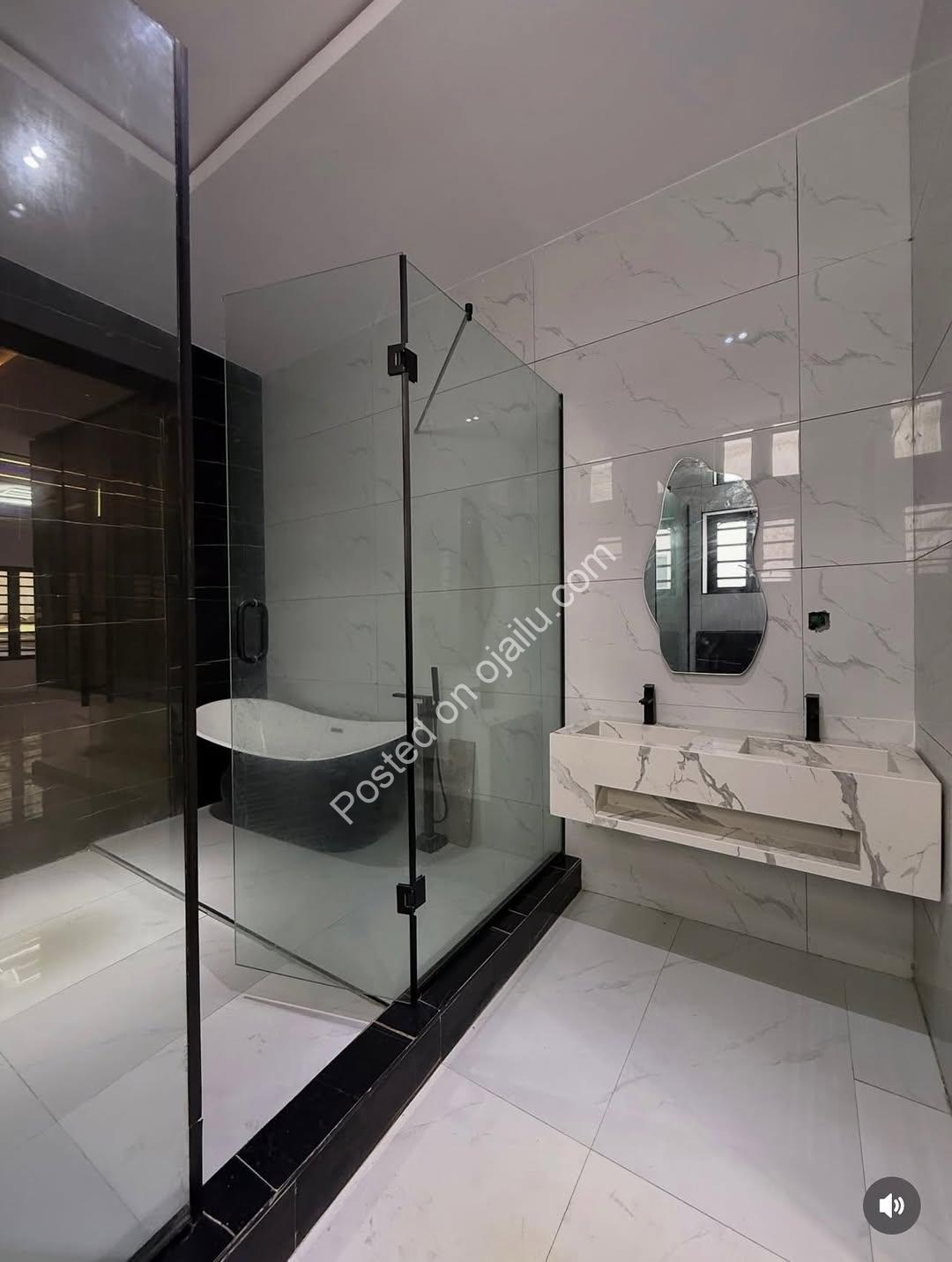 Sleek 5-Bedroom Duplex with Rooftop Cinema & Pool