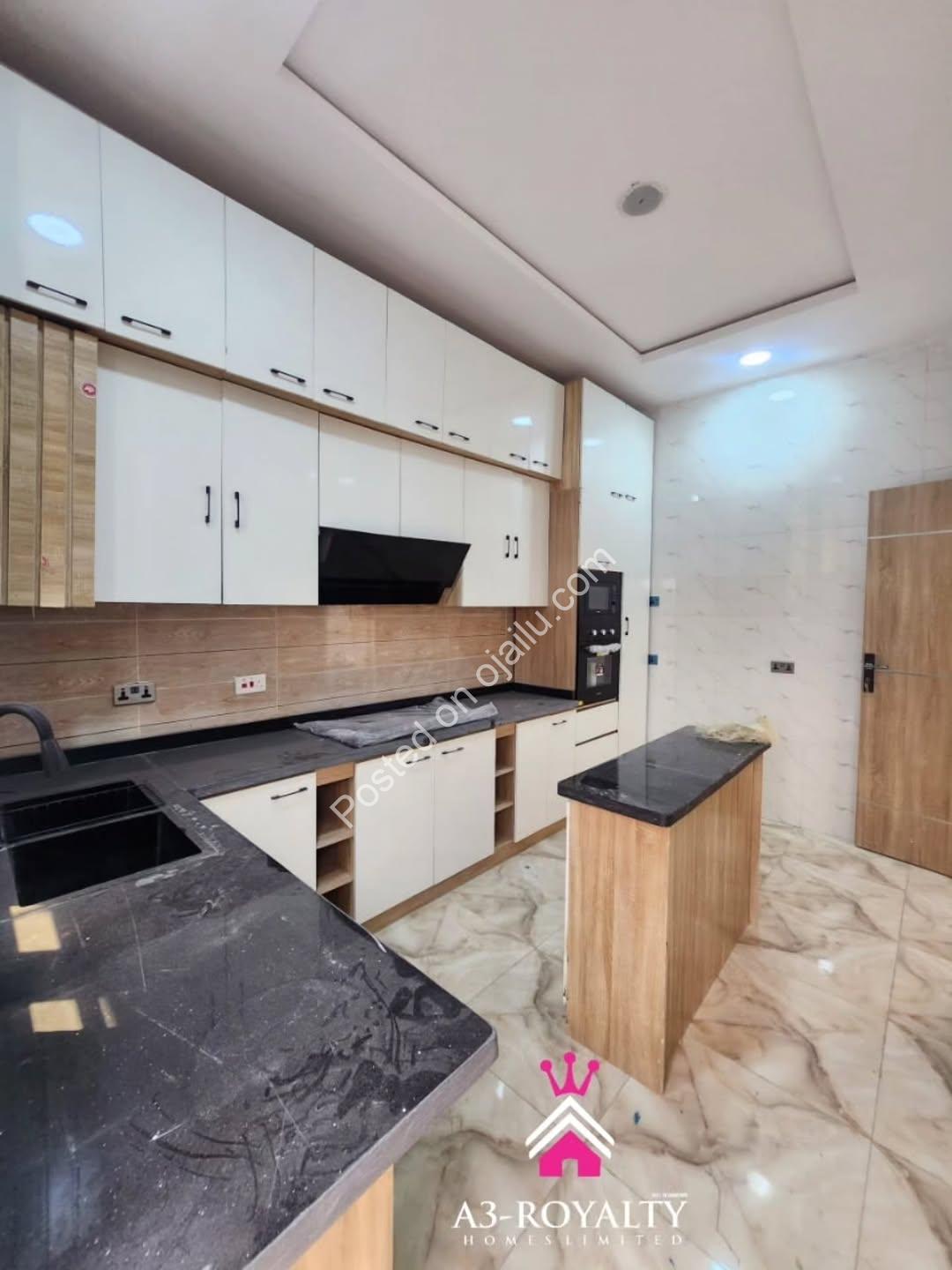 Move-In Ready 3BR Duplex in Prime Lekki