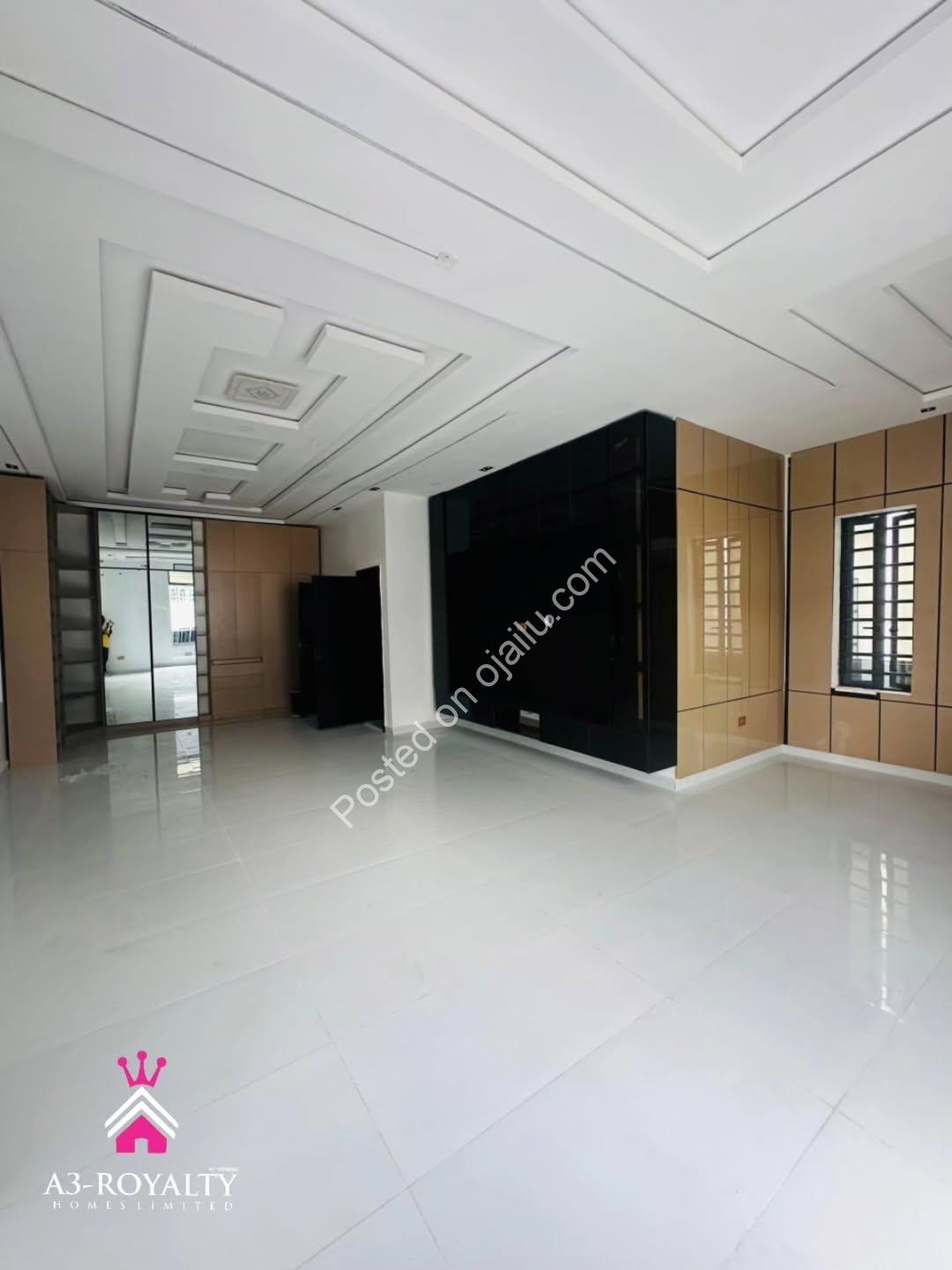 Luxury 5-Bed Duplex with Pool in Gated Ajah Estate