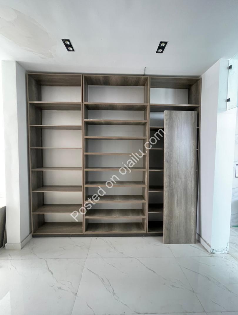 Opulent 5-Bedroom Duplex with Resort-Style Pool