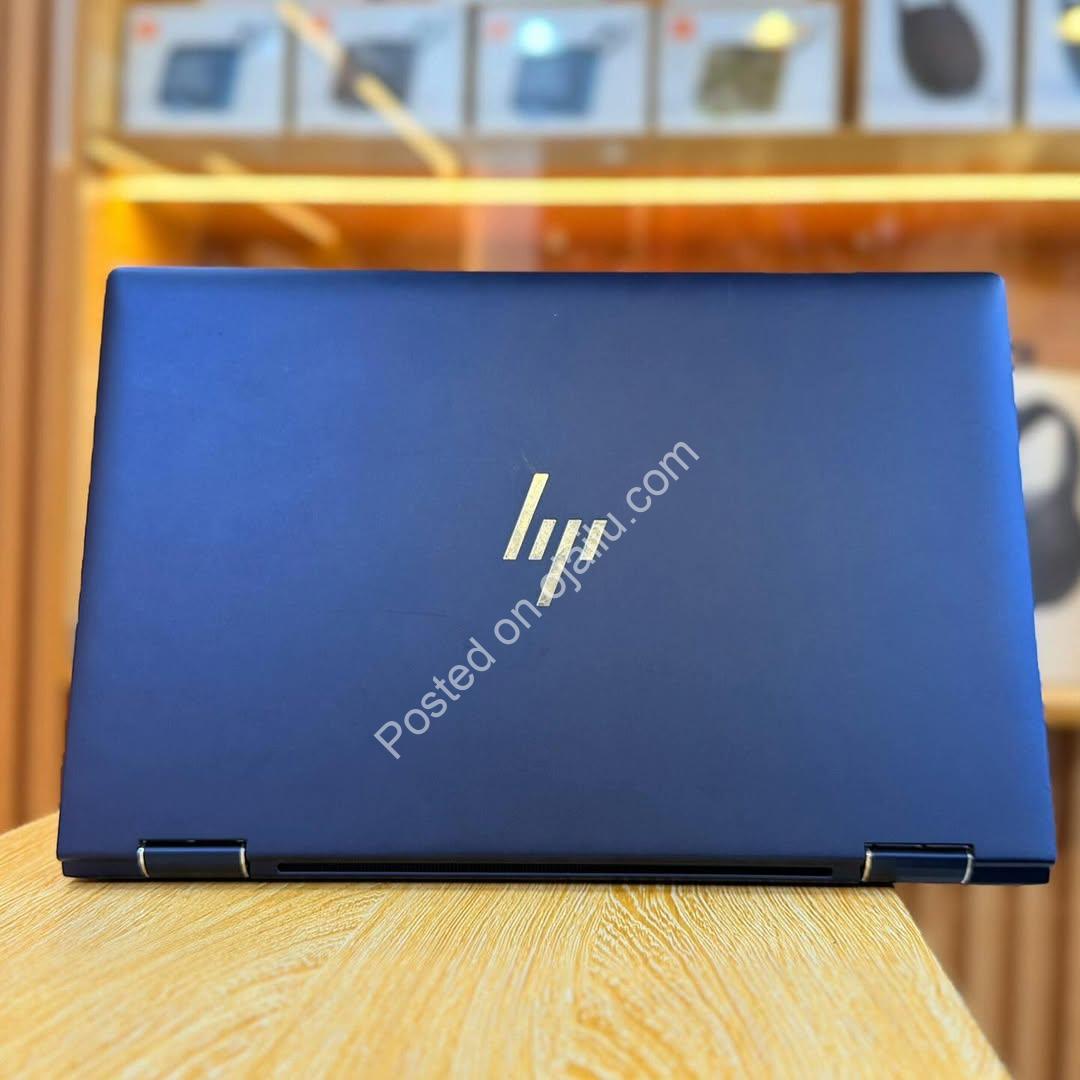 Elite Dragonfly G1: Sleek 2-in-1 Powerhouse with Touch & Thunderbolt