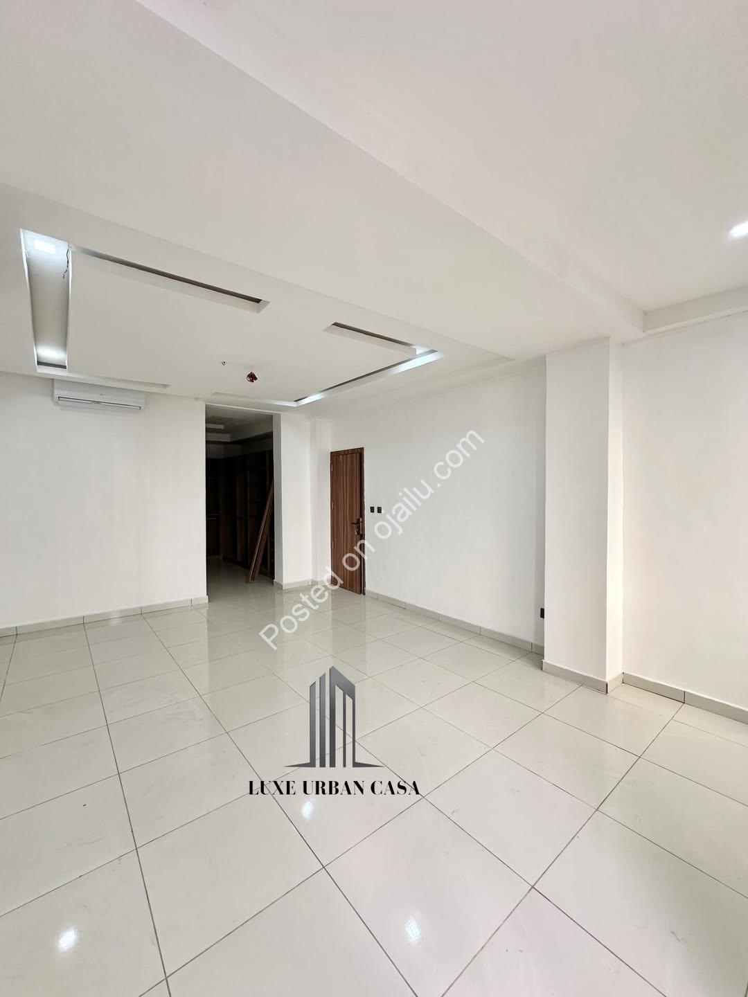 Ikate Penthouse: 4 Beds, Pool & Epic Terrace