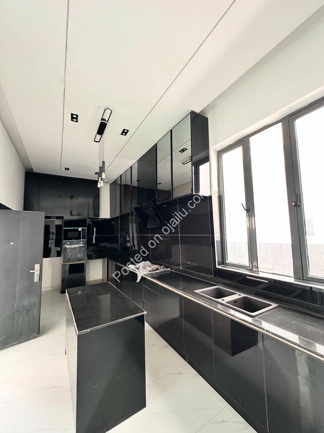 Sangotedo’s Newest 5-Bedroom Haven with Pool