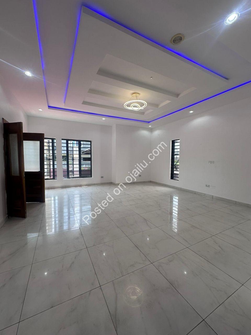 Spacious 4-Bedroom Haven with BQ in Gated Lekki Estate