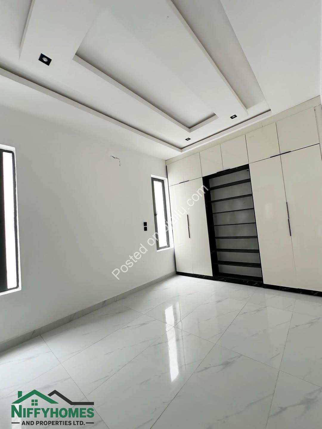 Sangotedo’s Newest 5-Bedroom Haven with Pool