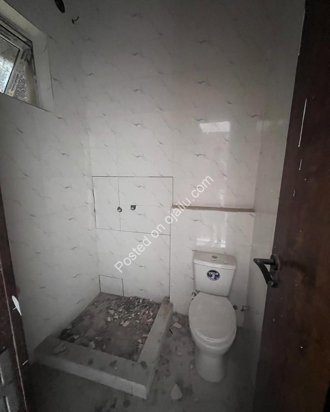 Lekki’s Finest: 2-Bed Ensuite Haven in Prime Ikate