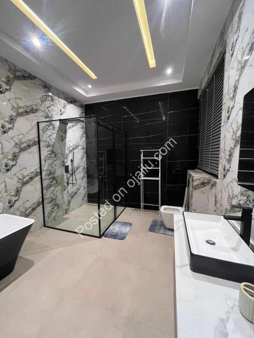 Luxury 5-Bed Duplex with Pool in Lekki