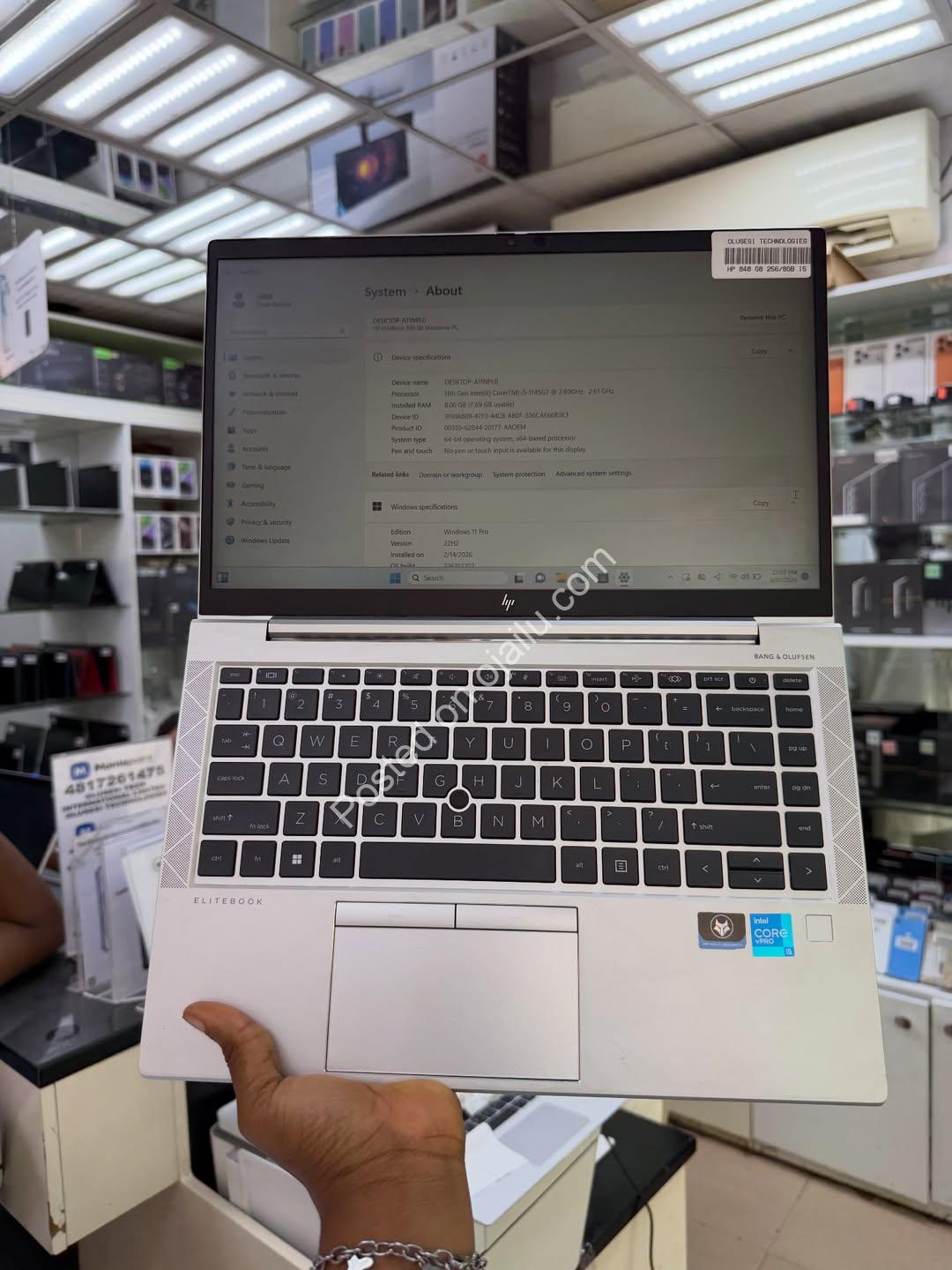 Unlock Elite Power: HP 840 G8 i5, Lightning-Fast & Secure