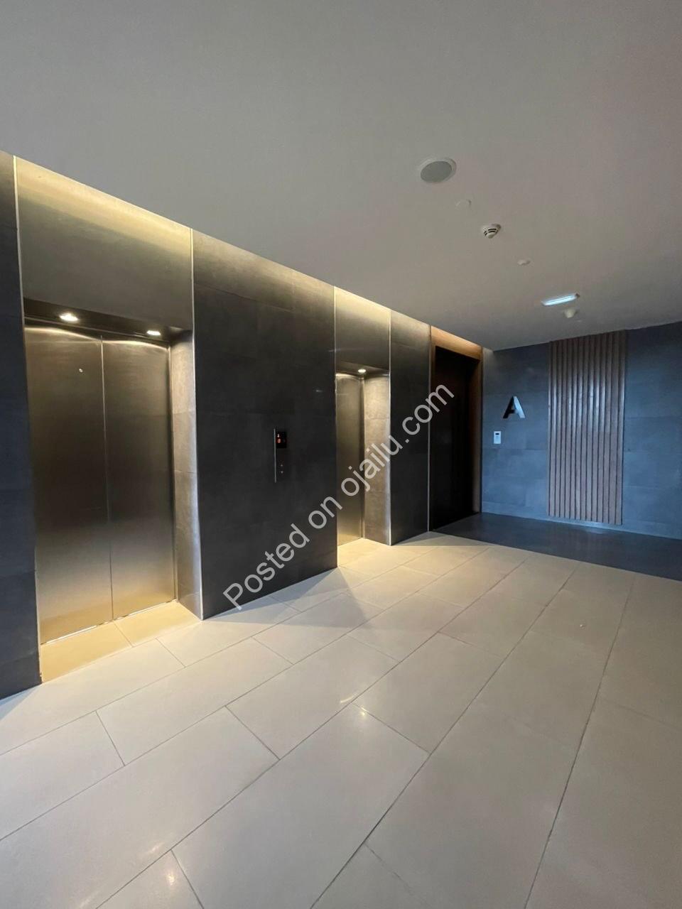 Bourdillon’s 21st-Floor Sky Palace Awaits