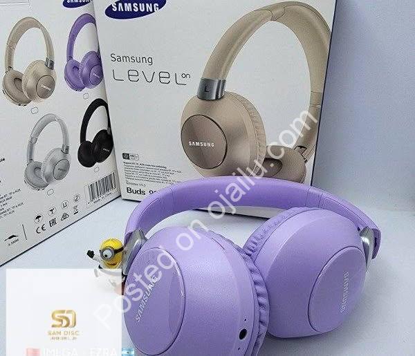 Samsung Level Headphones: Heavy Sound, Epic Battery Life