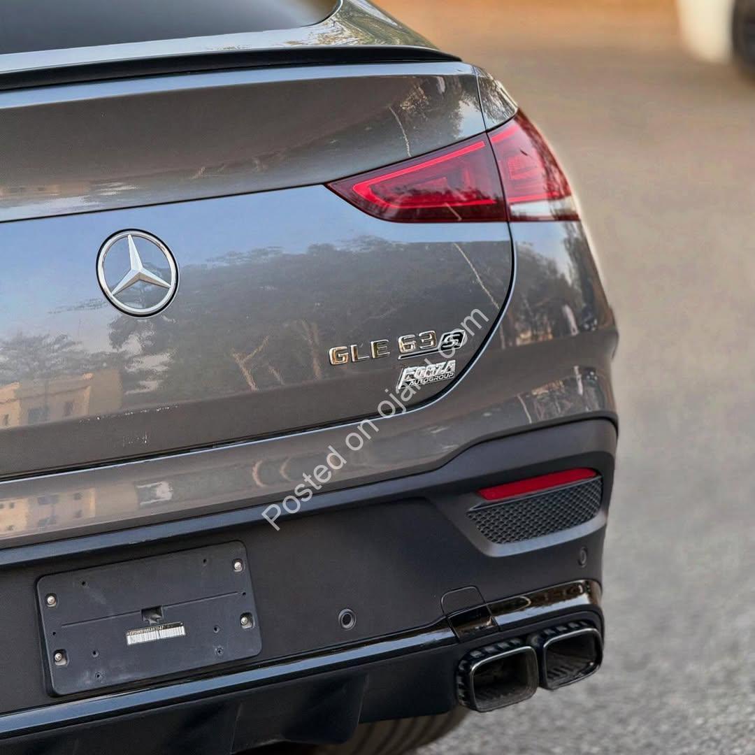 Luxury Unleashed: 2021 AMG GLE63s V8 Beast