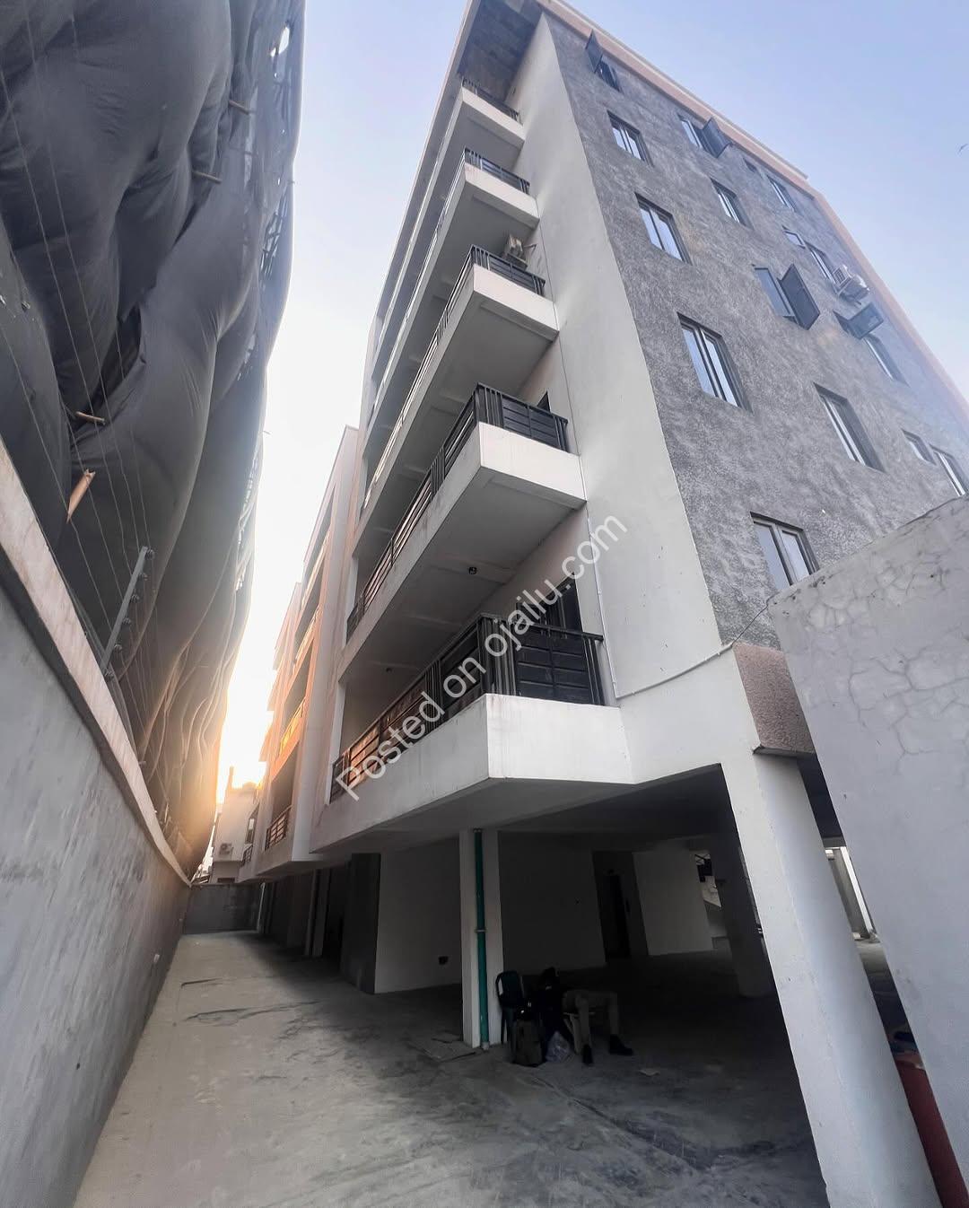 Lekki’s Finest: 3-Bedroom Haven with Pool & En-Suites