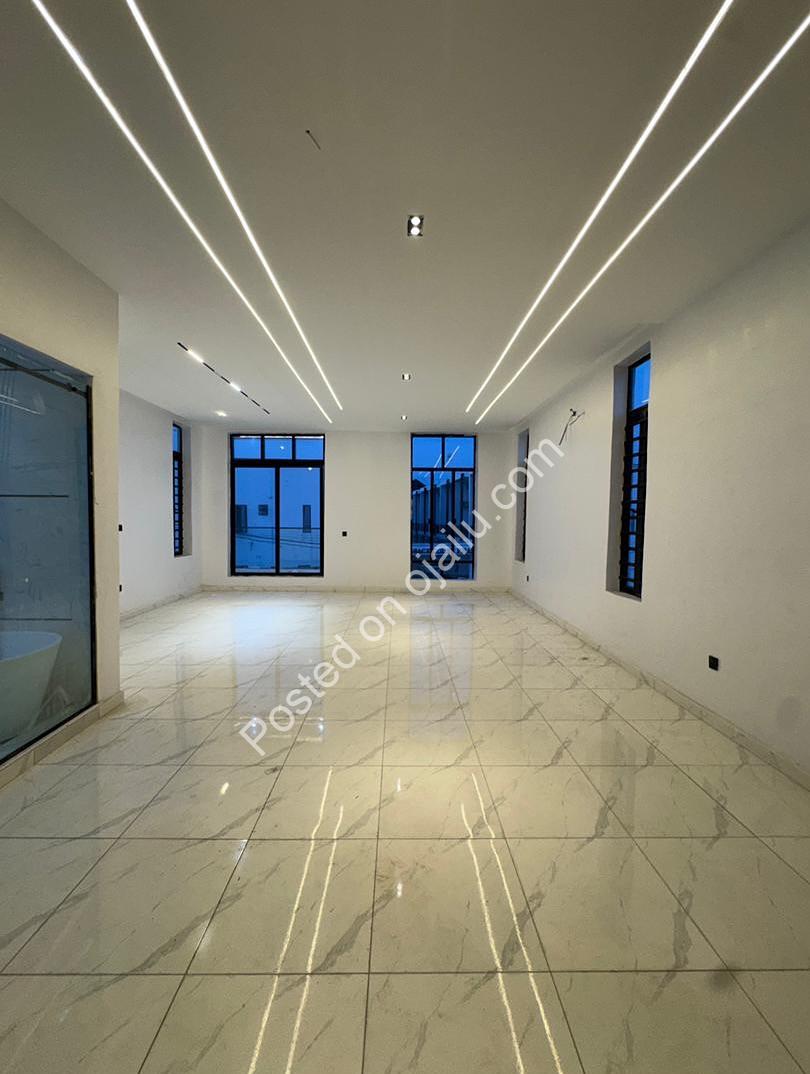 Sweeping 5-Bed Duplex with Resort-Style Pool in Ikota