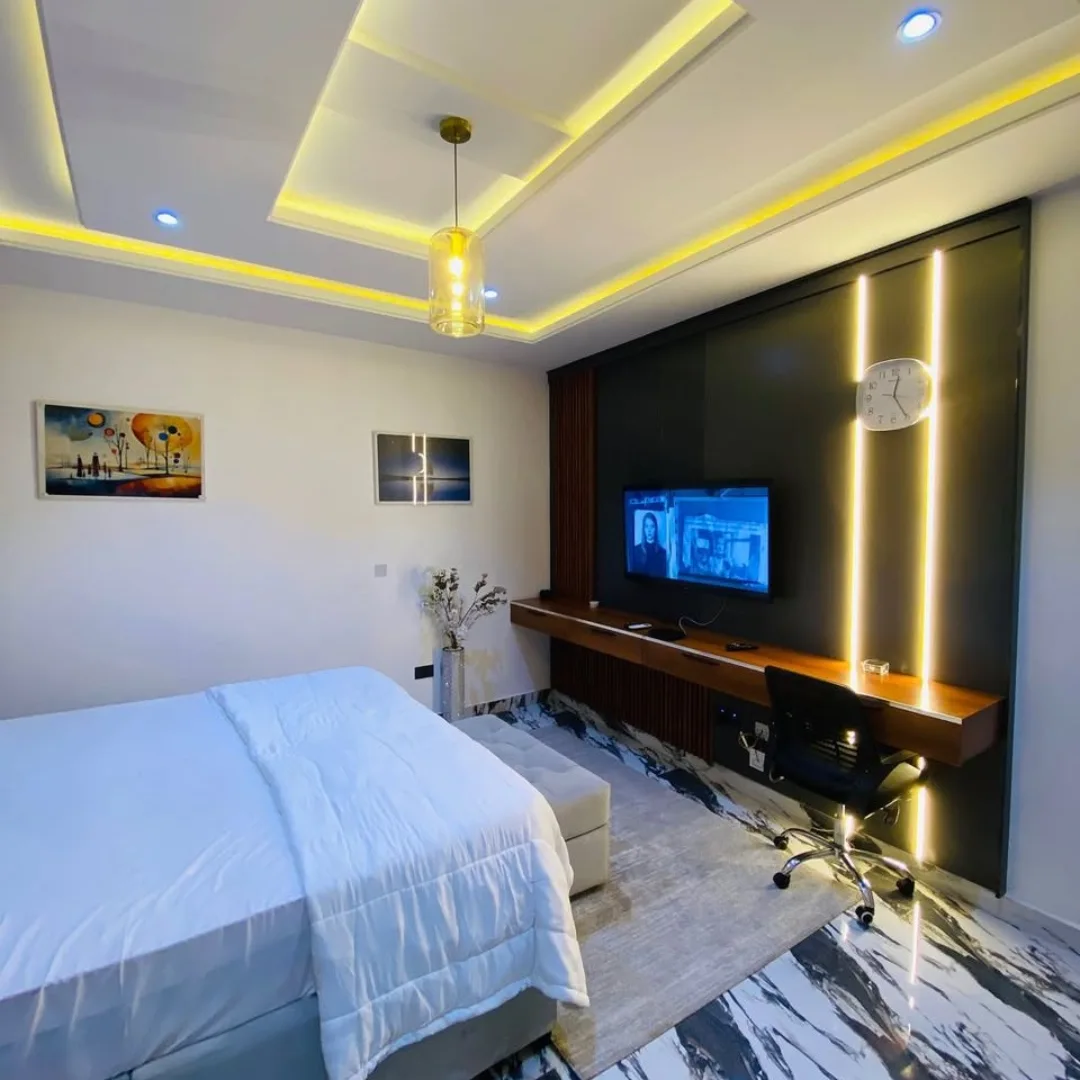 Secluded Studio Sanctuary with 24/7 Power & Netflix