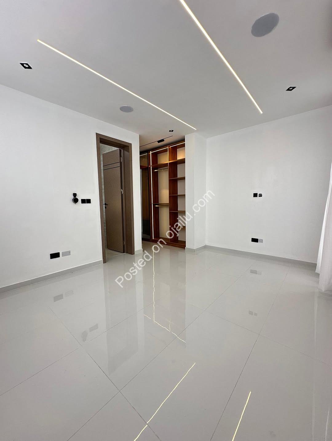 Exclusive 5-Bedroom Duplex with Resort-Style Living in Ikate Lekki