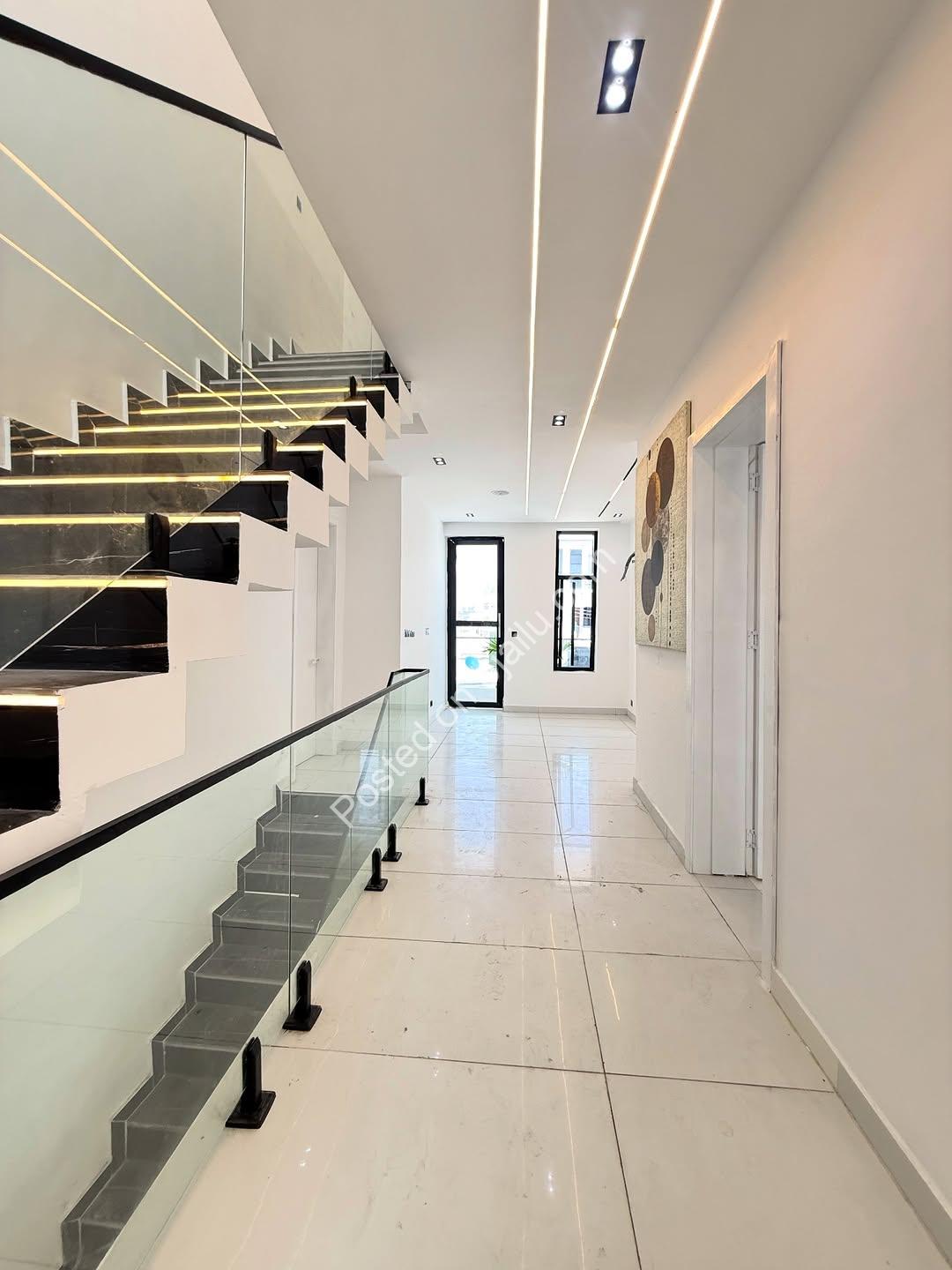 Lekki’s Ultimate 5-Bedroom Estate Haven