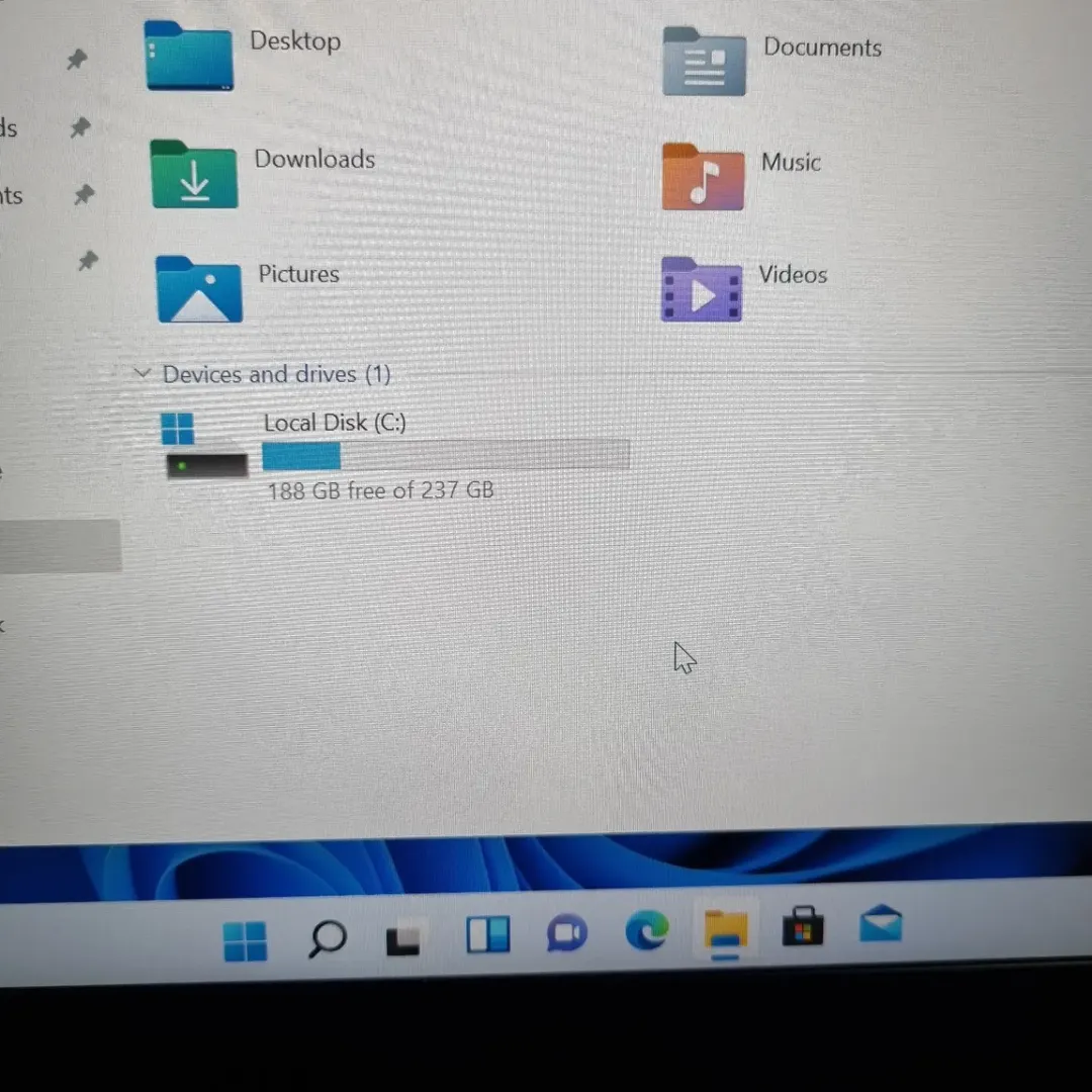 Unleash Power: Lenovo ThinkPad T480s i7, 24GB RAM, Lightning-Fast