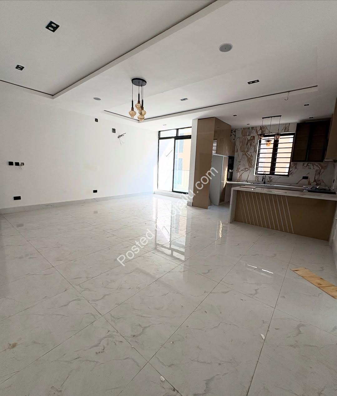 Lekki Phase 1 Gem: Spacious 2-Bed, All En-Suite