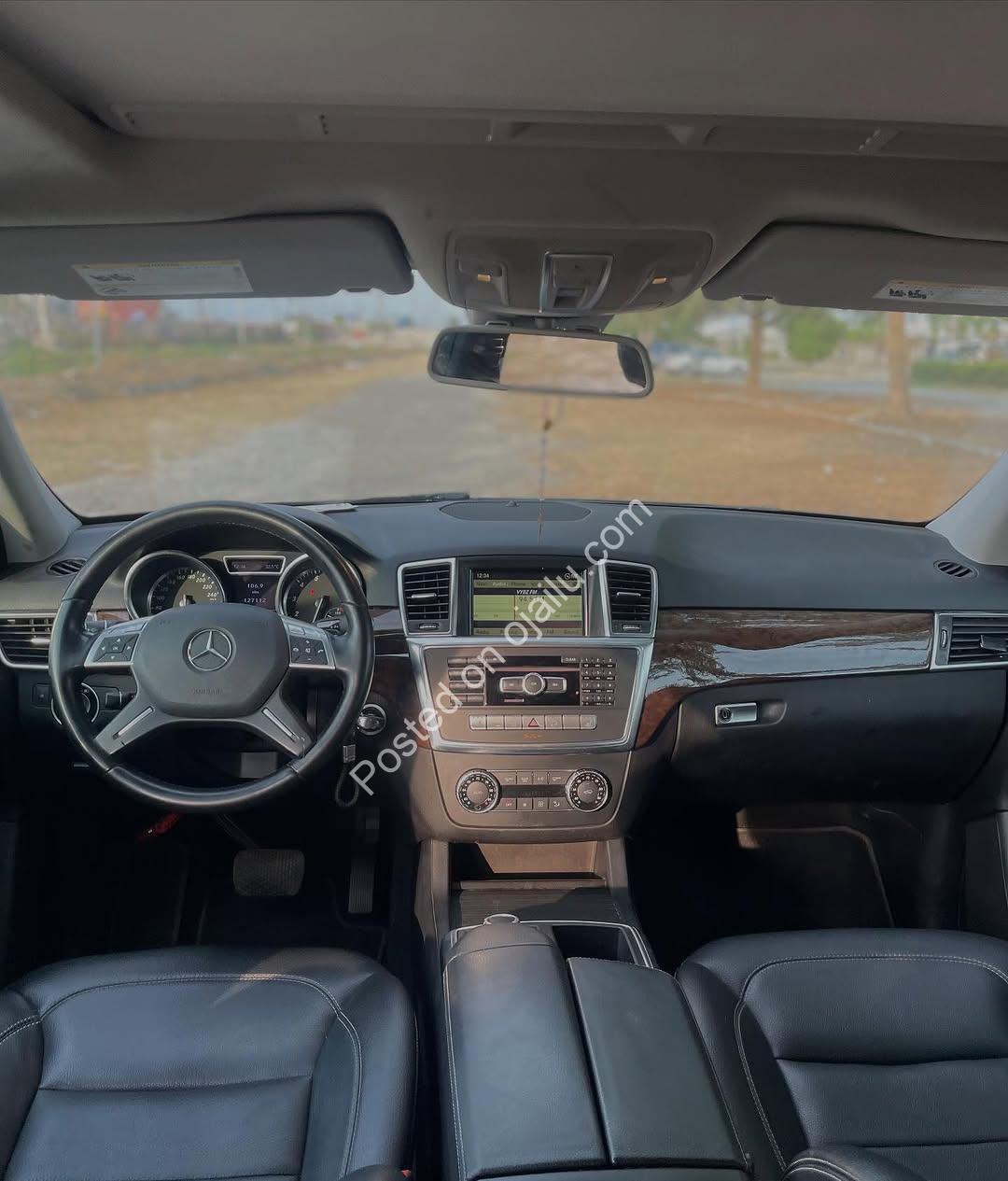 2016 GLE450: Luxury Tech & Panoramic Views