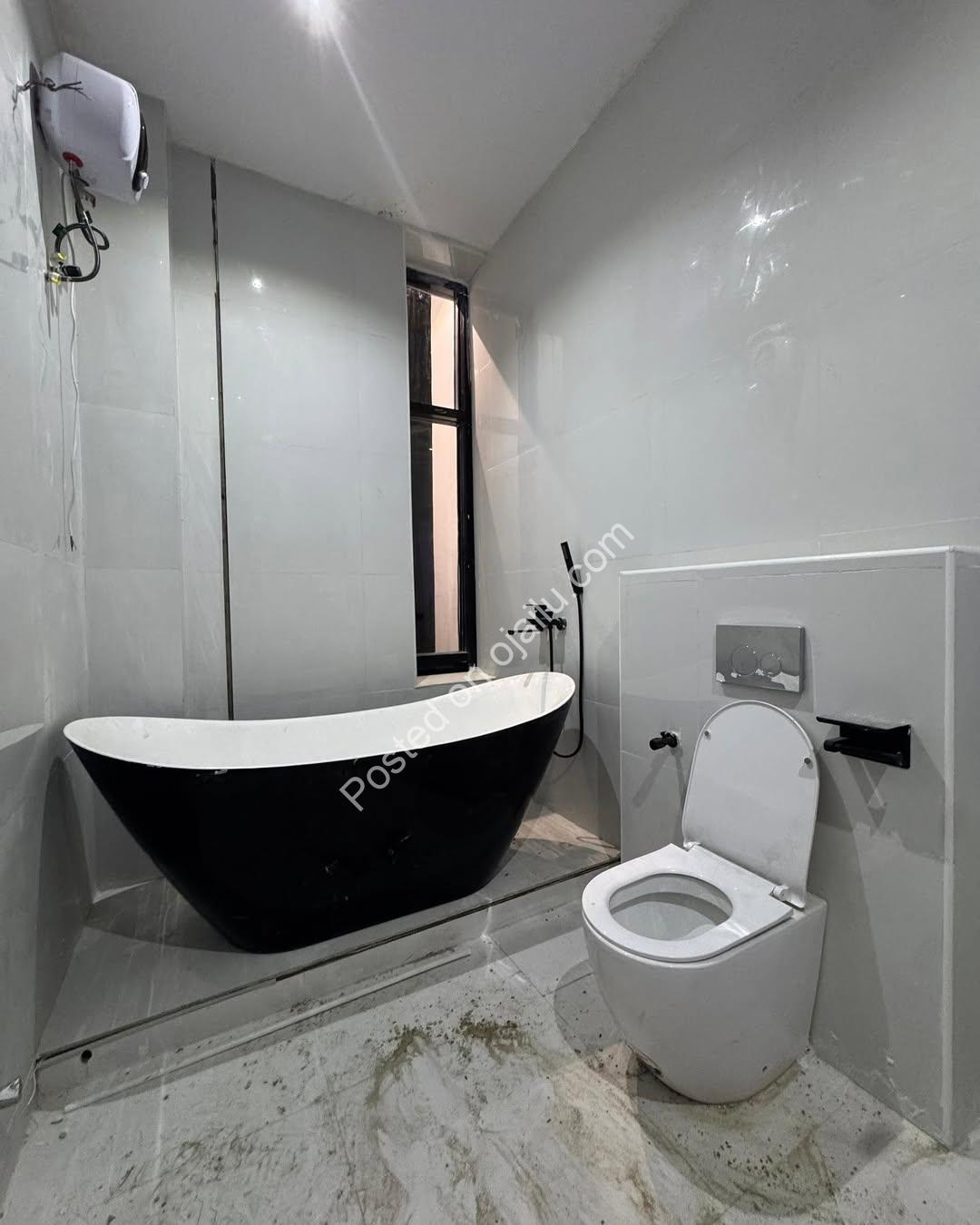 Exquisite 4-Bed Duplex with BQ in Secure Lekki Estate