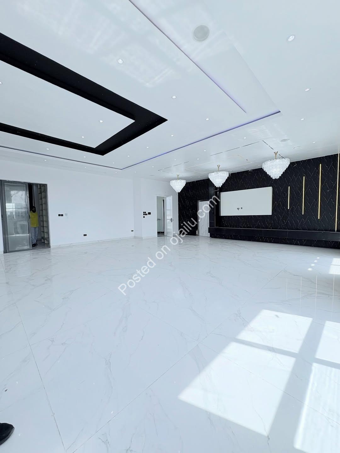 Lekki’s Ultimate 6-Bedroom Estate with Resort-Style Amenities