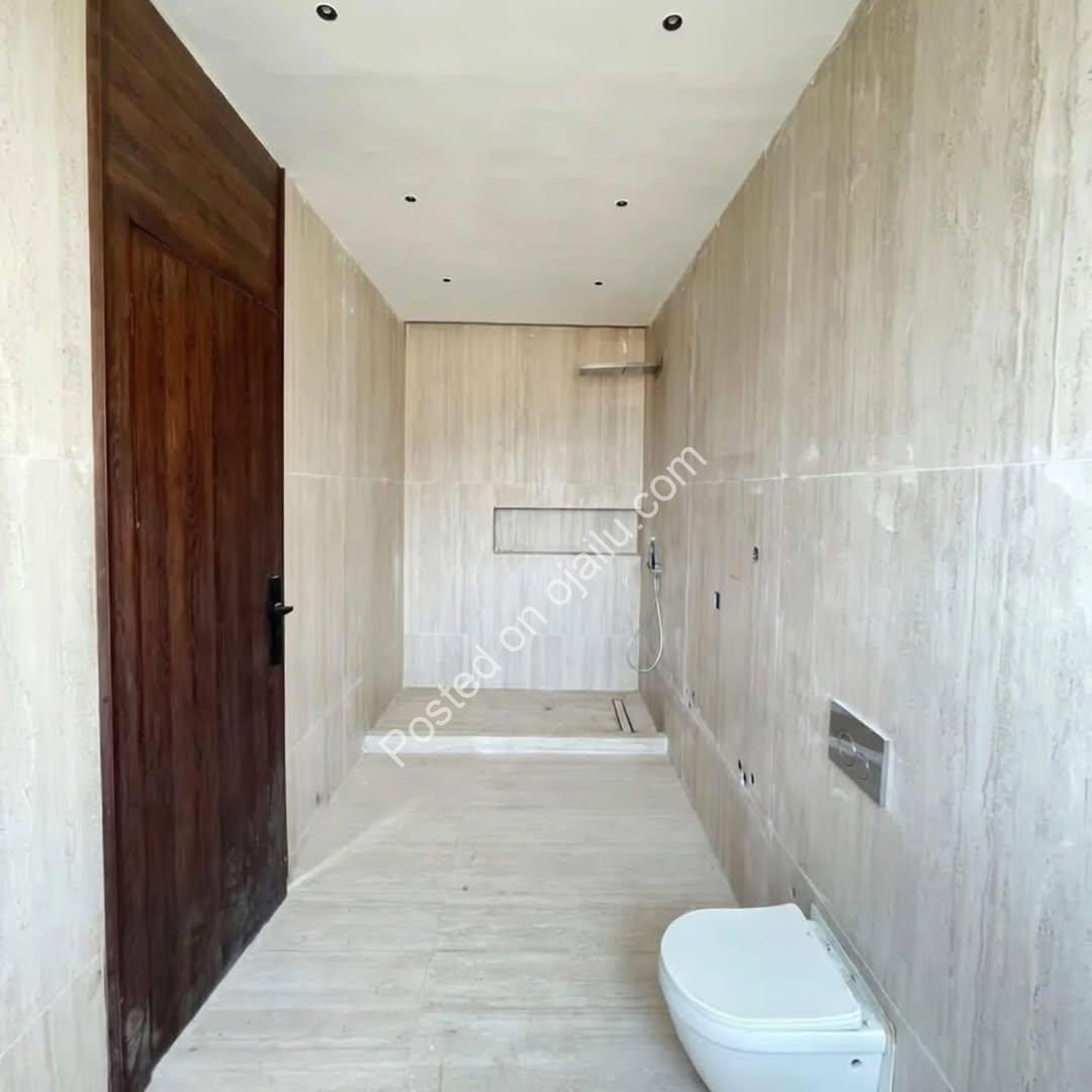 Dream Home with Private Pool & Cinema in Lekki