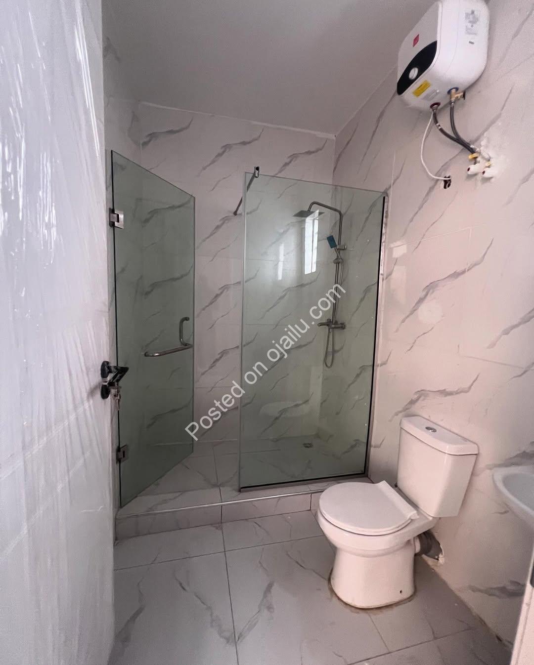 4-Bed Ikota Haven: En-Suite Luxury & Modern Comforts Await