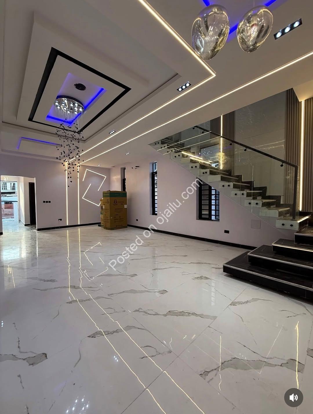 Sleek 5-Bedroom Duplex with Rooftop Cinema & Pool