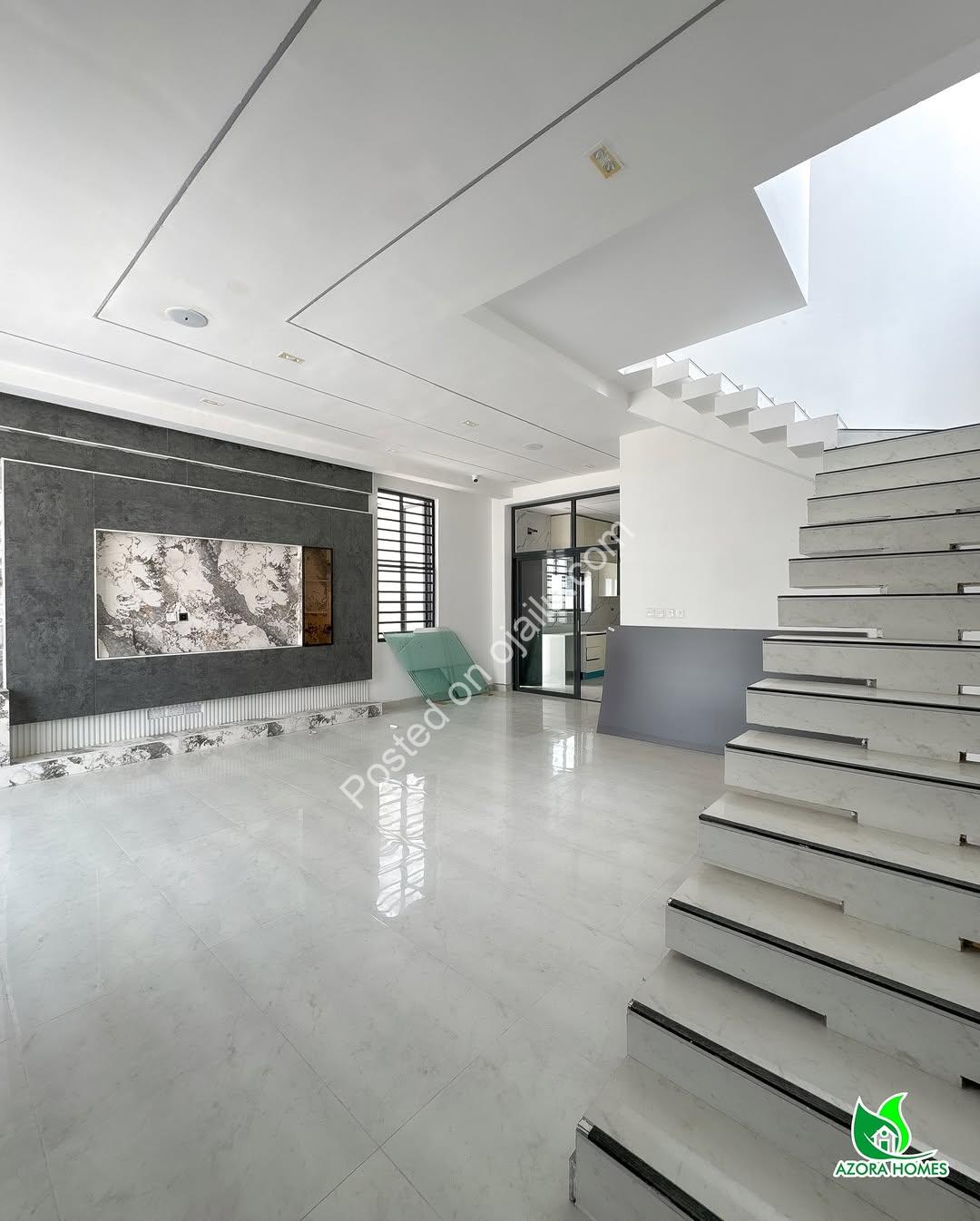 Exquisite 4-Bedroom Duplex with BQ in Prime Lekki