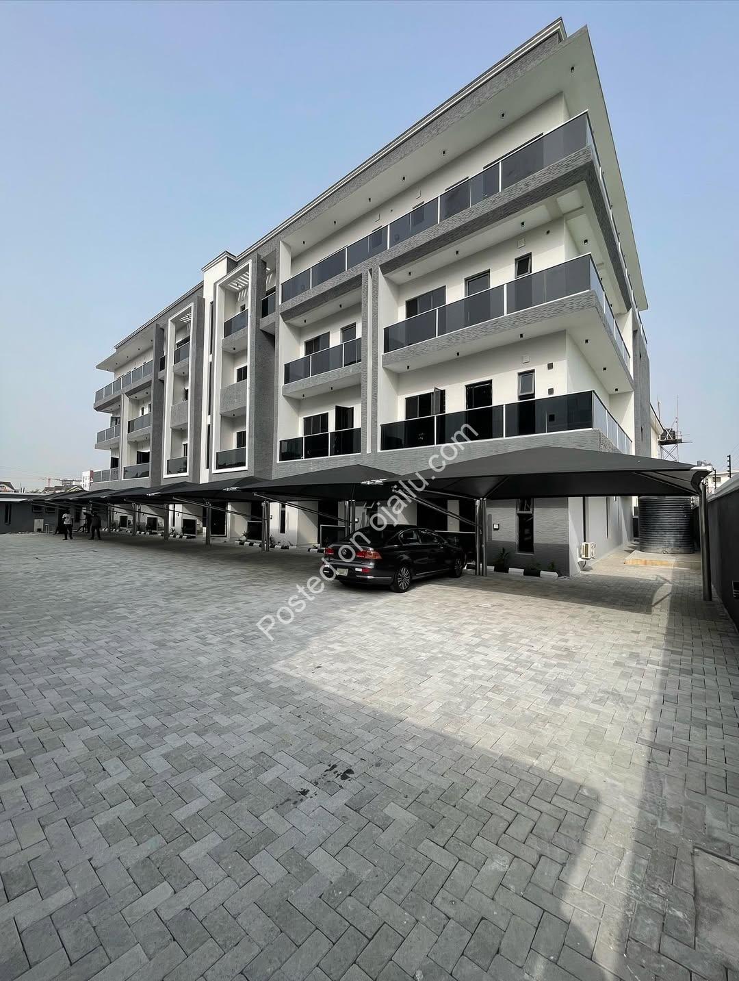 Lekki’s Premier 4-Bed Duplex with Pool & Gym