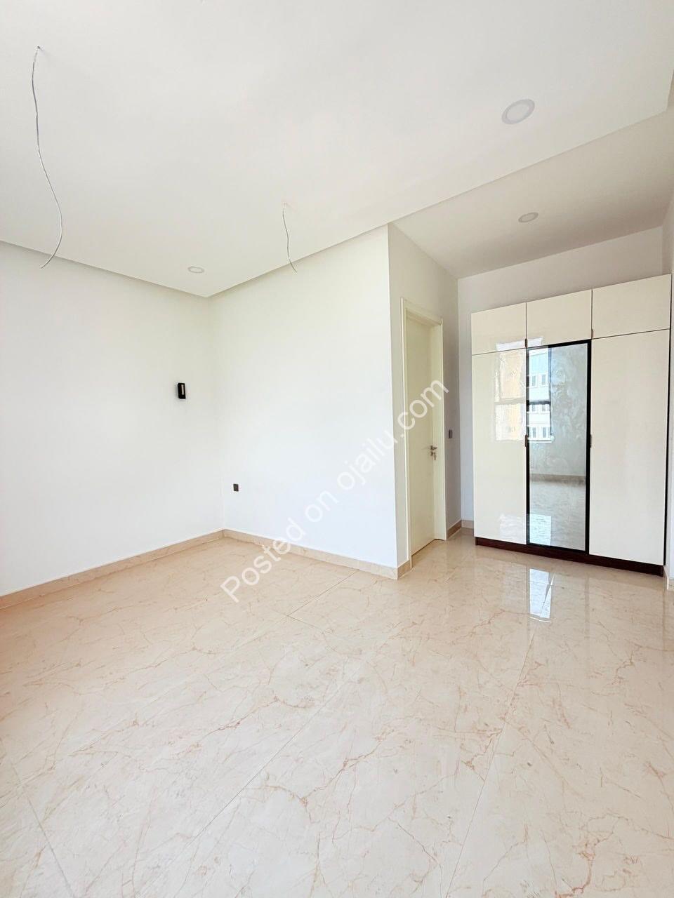 Lekki’s Finest: 4-Bed Maisonette with Governor’s Consent