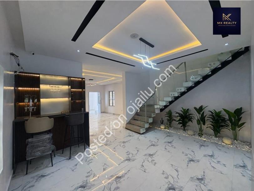 Your Dream Lagos Oasis: 5-Bedroom Haven with Cinema & Pool