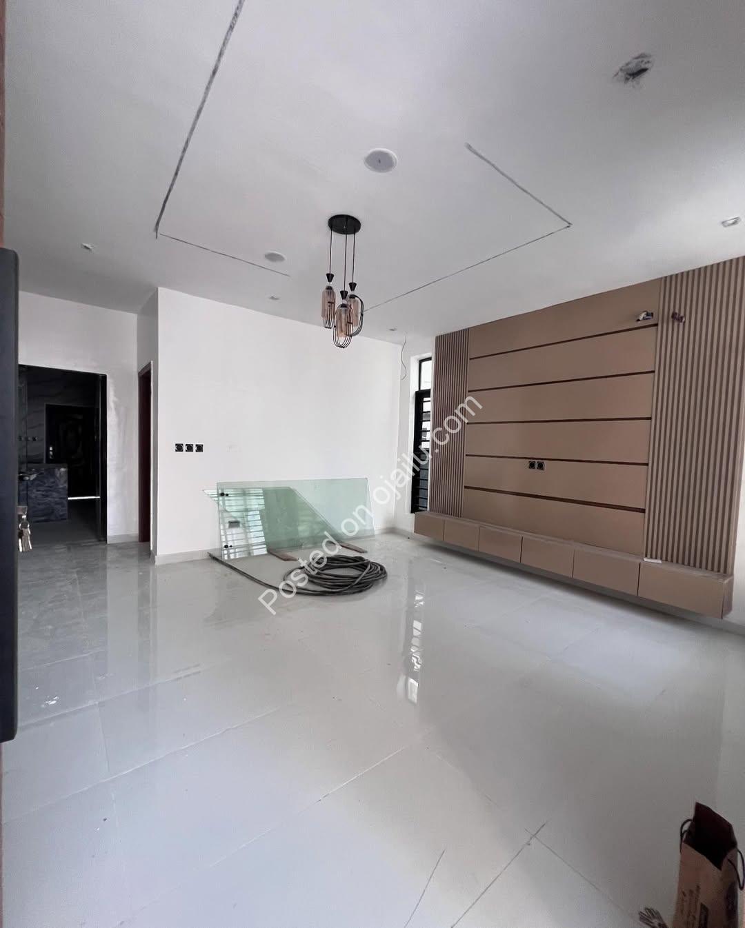 Spacious 4-Bedroom Duplex in Prime Ikota, Lekki