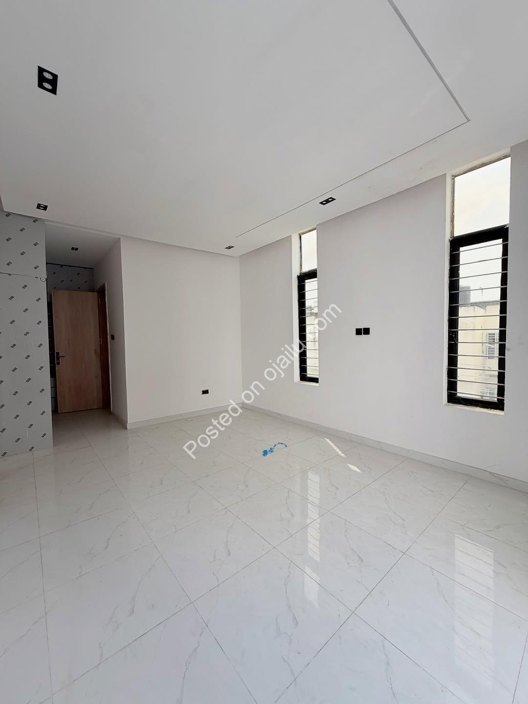 Move-In Ready 4-Bed Terrace Duplex with BQ in Lekki