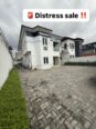 Lekki’s Ultimate 5-Bed Poolside Estate